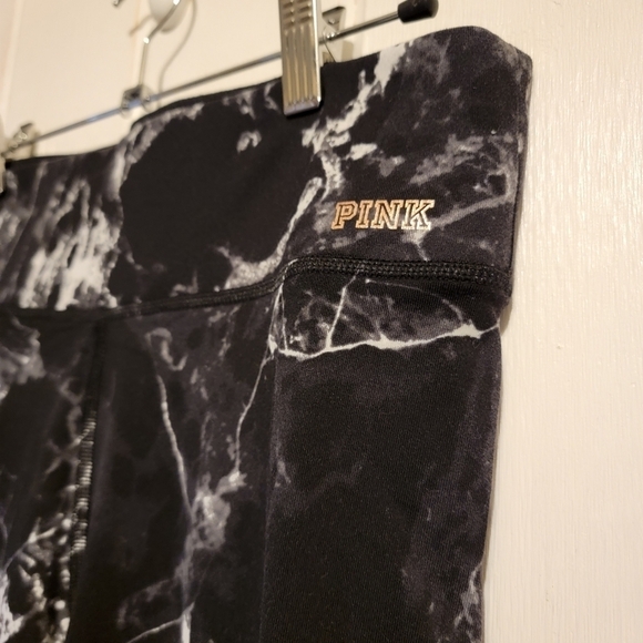 PINK Ultimate Victoria Secret Leggings Marbled Gym Athletic Size Medium - Picture 2 of 4